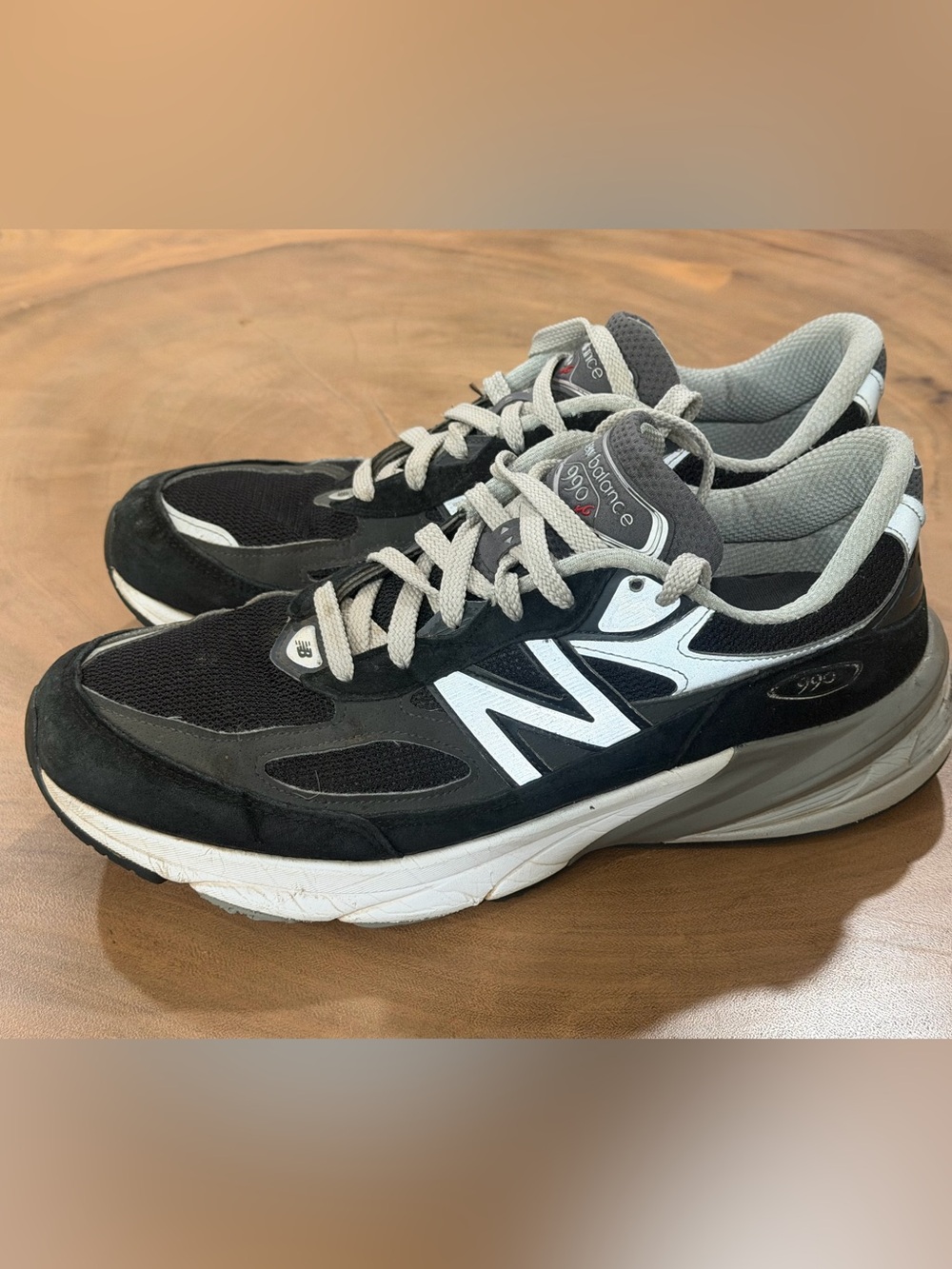 New Balance 990v6 black